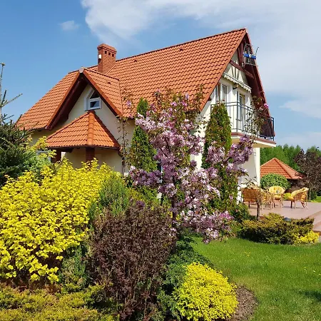 Z Widokiem Na Jezioro W Borzechowie Semesterbostad